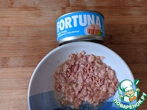Крабовые палочки, фаршированные тунцом и сыром Крабовые палочки, фаршированные тунцом и сыром