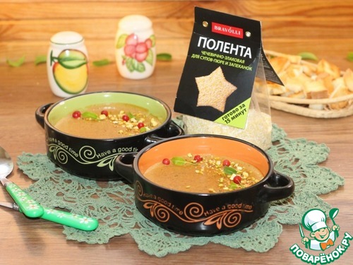 Крем-суп из поленты с сухариками