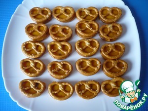 Крендели запеченные с плавленым сыром "Хохланд" Крендели запеченные с плавленым сыром "Хохланд"