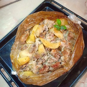 Кролик под соусом, запечённый в пакете Кролик под соусом, запечённый в пакете