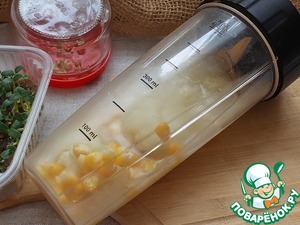 Кукурузно-капустный смузи с пажитником Кукурузно-капустный смузи с пажитником