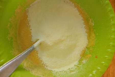 Кулич "старинный" с облепиховой глазурью Кулич "старинный" с облепиховой глазурью