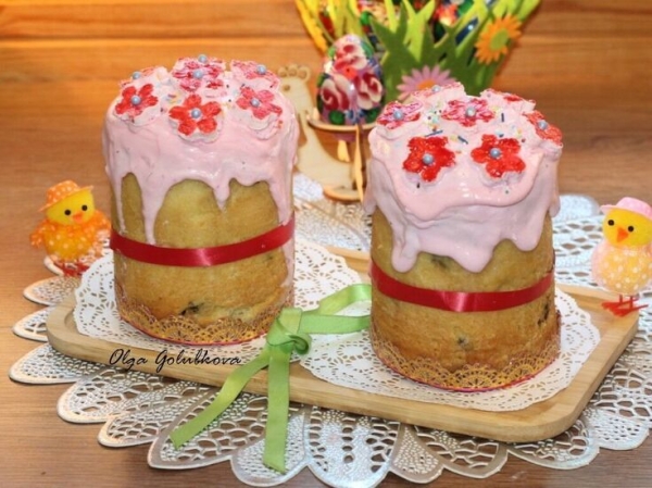 Куличи с брусничной помадкой Куличи с брусничной помадкой