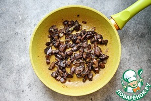 Купаты с грибами в соусе Купаты с грибами в соусе