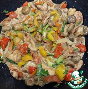 Курица с овощами в соусе Том Кха Курица с овощами в соусе Том Кха