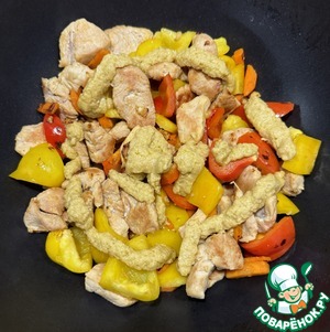 Курица с овощами в соусе Том Кха Курица с овощами в соусе Том Кха