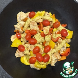 Курица с овощами в соусе Том Кха Курица с овощами в соусе Том Кха