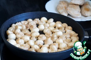Курица с шампиньонами в сливочном соусе Курица с шампиньонами в сливочном соусе