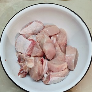 Курица в томатном соусе с оливками Курица в томатном соусе с оливками