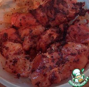 Курица, запечённая с абрикосами и харисой