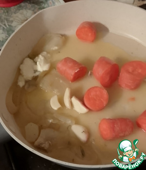 Курица, запечённая с абрикосами и харисой