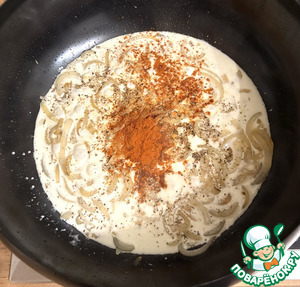 Куриная грудка в луково-сливочном соусе