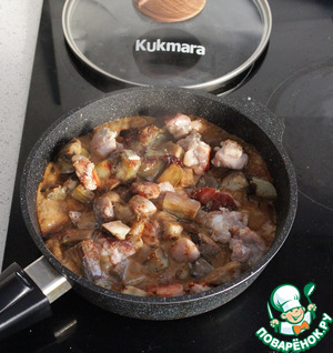 Куриное филе бедра с баклажанами