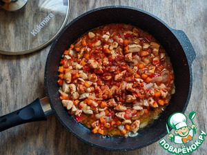 Куриное филе с пельменными рулетиками