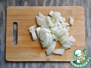 Куриное филе с пельменными рулетиками