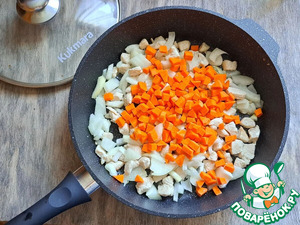 Куриное филе с пельменными рулетиками