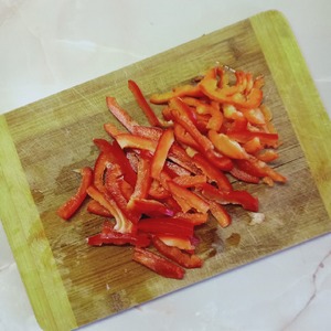 Куриное филе с перцем в сливках Куриное филе с перцем в сливках