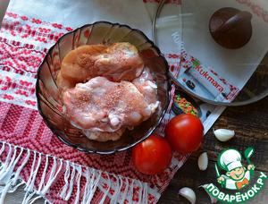 Куриные бёдра в томатно-чесночном соусе