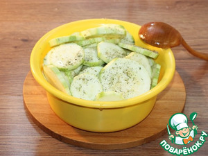 Куриные котлеты на кабачковой подушке Куриные котлеты на кабачковой подушке