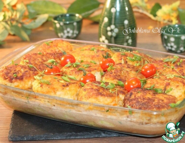 Куриные котлеты на кабачковой подушке Куриные котлеты на кабачковой подушке