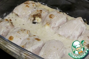 Куриные рулетики с вялеными сливами