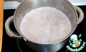 Куриный шницель в чипсах с грибным соусом