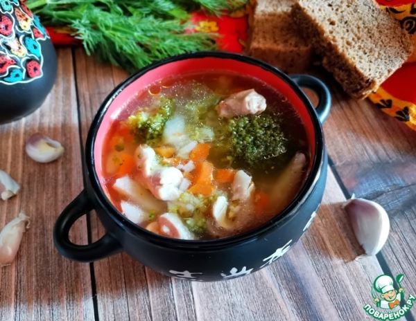 Куриный суп с брокколи Куриный суп с брокколи