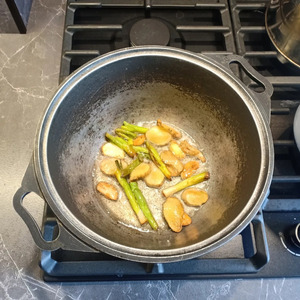 Куриный суп в азиатском стиле