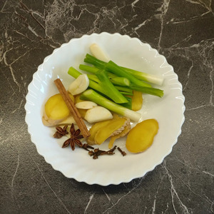 Куриный суп в азиатском стиле