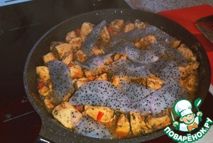 Курспита: Курица, танцующая с Питахайей Курспита: Курица, танцующая с Питахайей