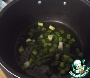 Лапша с арахисовым маслом и кочуджаном Лапша с арахисовым маслом и кочуджаном