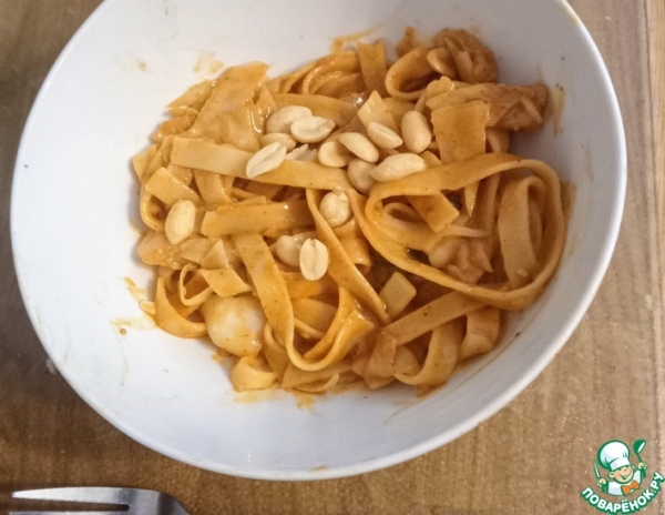 Лапша с арахисовым маслом и кочуджаном Лапша с арахисовым маслом и кочуджаном