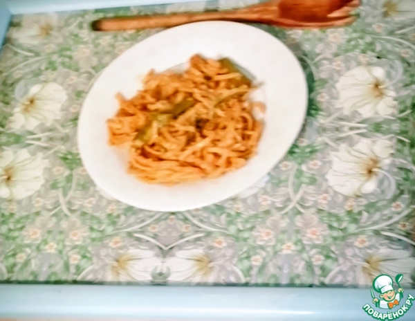 Лапша с крабом и спаржей