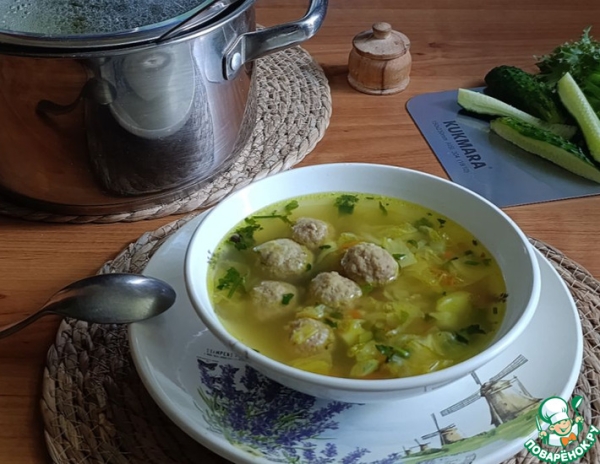 Летние лёгкие щи с фрикадельками