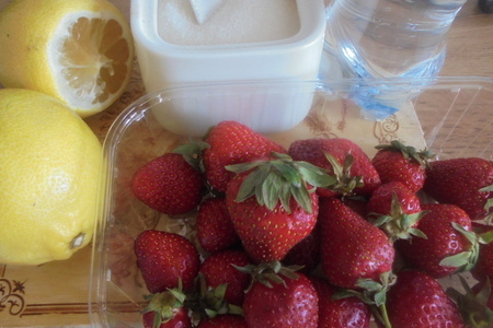 Лимонад с клубникой Лимонад с клубникой