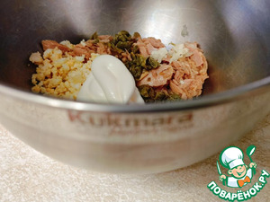 Лодочки из огурцов с тунцом и каперсами