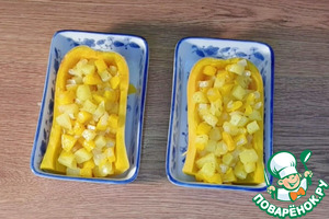 Лодочки из тыквы с овощами и птицей Лодочки из тыквы с овощами и птицей