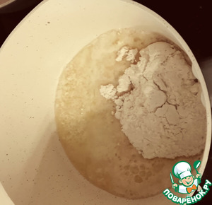 Лук-порей с соусом из петрушки