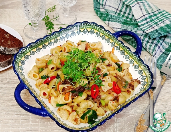 Макароны по-флотски с тушенкой