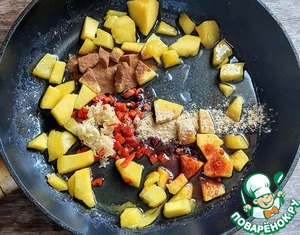 Манговый соус с купатами Манговый соус с купатами