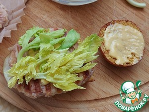 Манговый "Верзила" с котлетой из индейки Манговый "Верзила" с котлетой из индейки