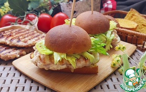 Манговый "Верзила" с котлетой из индейки Манговый "Верзила" с котлетой из индейки