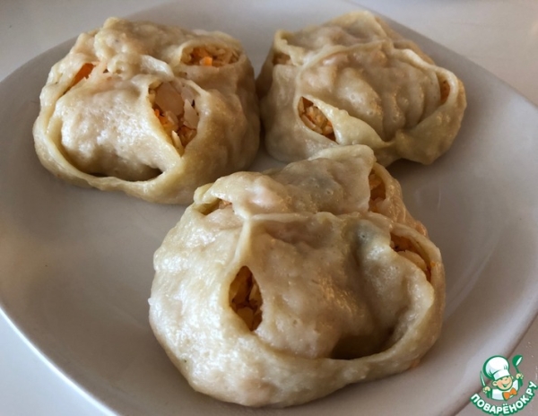 Манты с квашенной капустой и семгой Манты с квашенной капустой и семгой