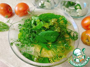 Маринованные помидоры со сливами