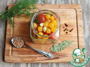 Маринованный физалис с томатами черри