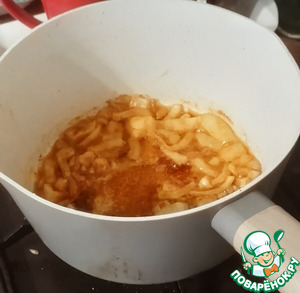 Марокканский тажин с артишоками, маслинами, горошком