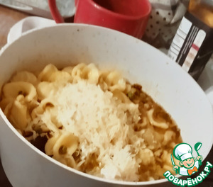 Марокканский тажин с артишоками, маслинами, горошком