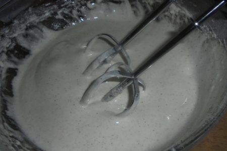 Меренговый рулет с клубникой