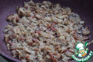 Минтай с зеленым горошком и беконом Минтай с зеленым горошком и беконом