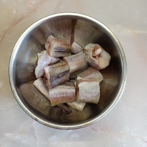 Минтай в чесночном соусе Минтай в чесночном соусе